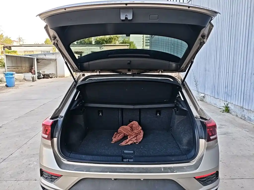 Volkswagen T-Roc 2020 — фото 19