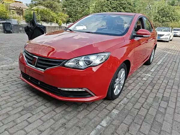 Roewe 360 2015
