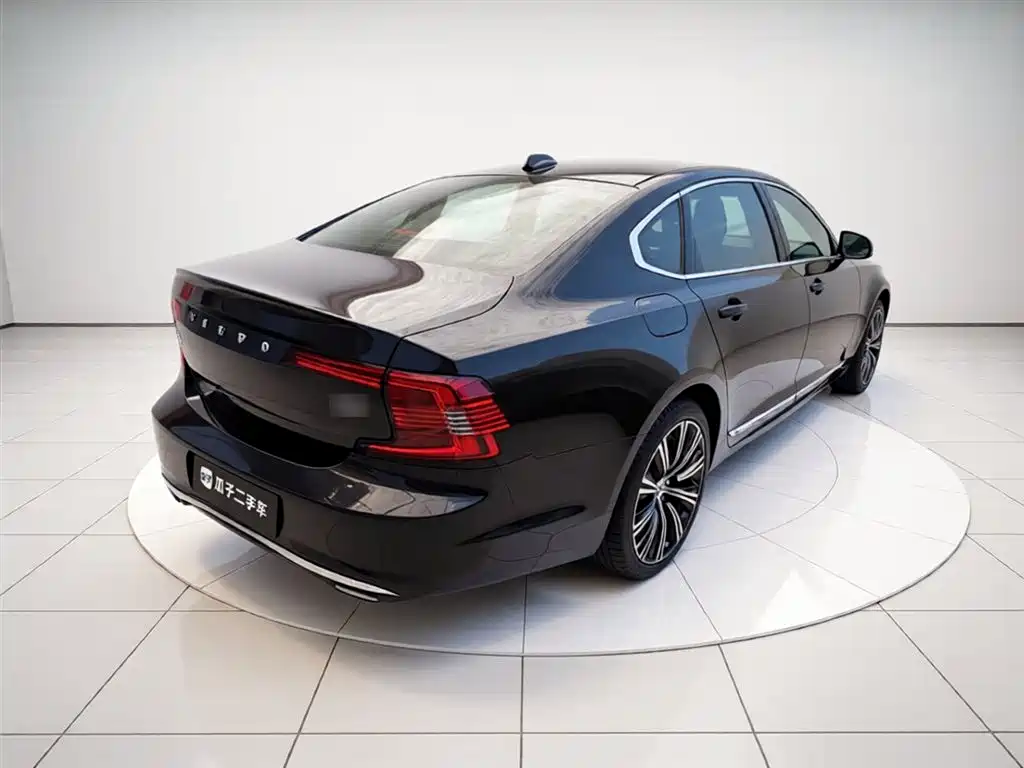 Volvo S90 2025 — фото 12