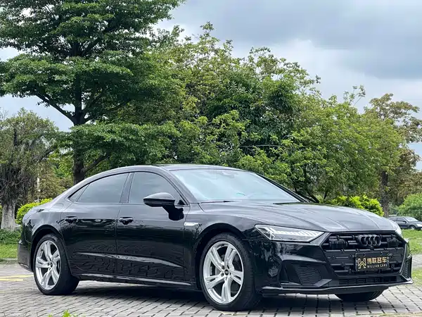Audi A7L 2022