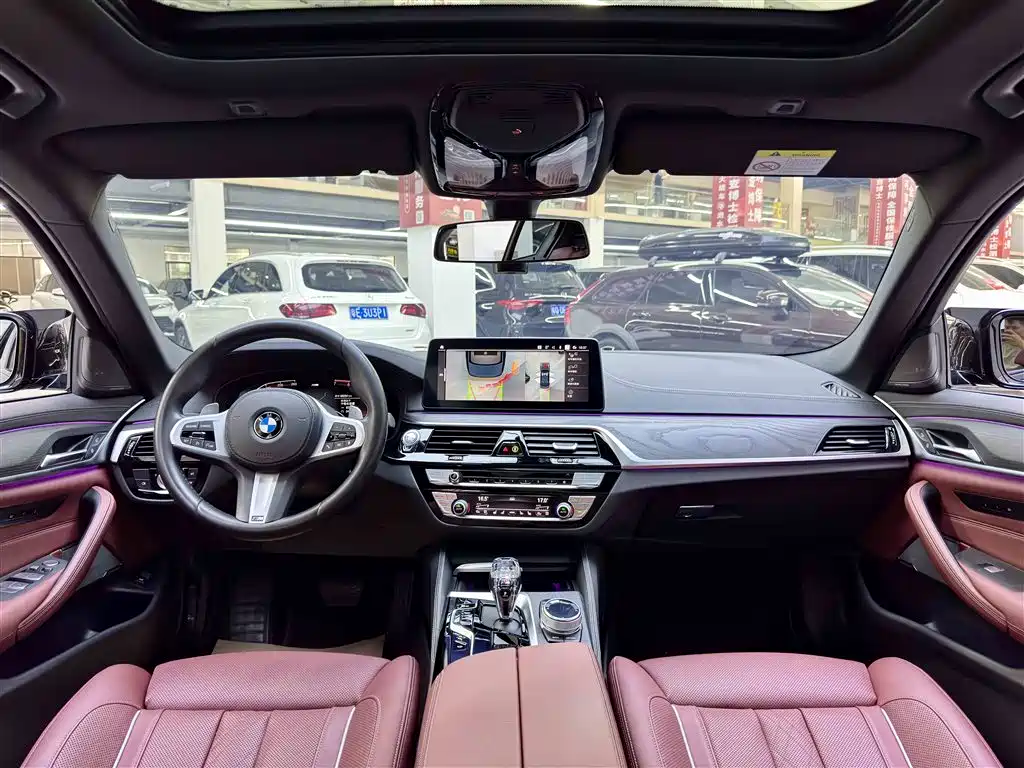 BMW 5 Series 2020 — фото 10