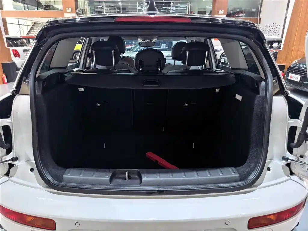 MINI Clubman 2024 — фото 18