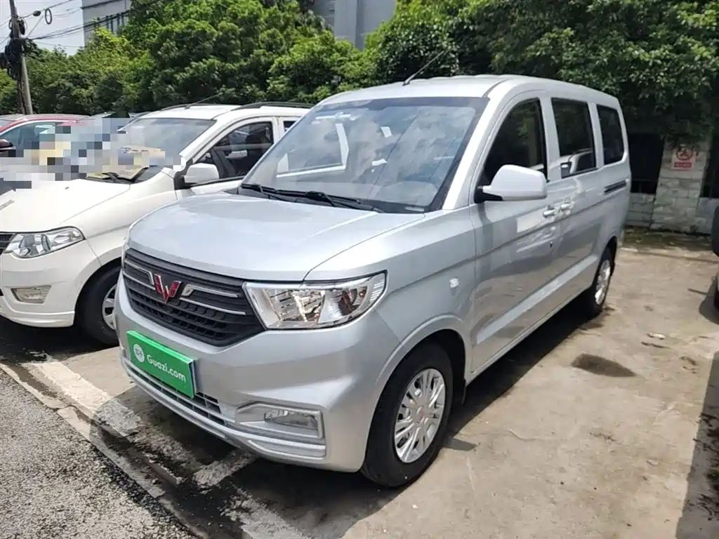 Wuling Hongguang V 2022 — фото 2