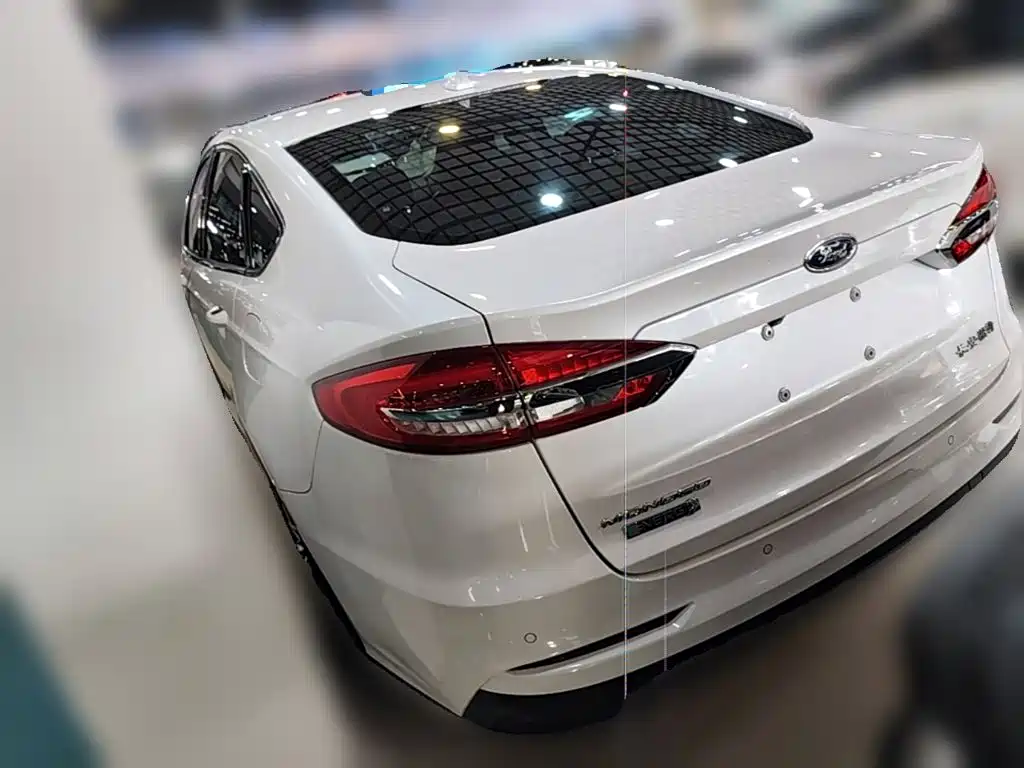 Ford Mondeo New Energy 2019 — фото 7