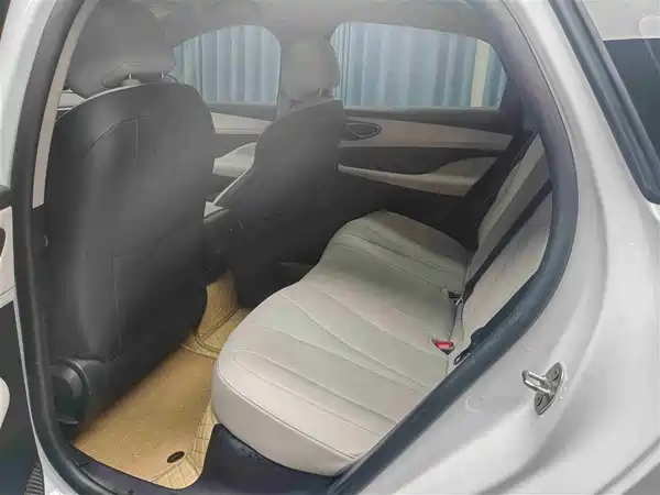 BYD Seal 05 DM-i 2025
