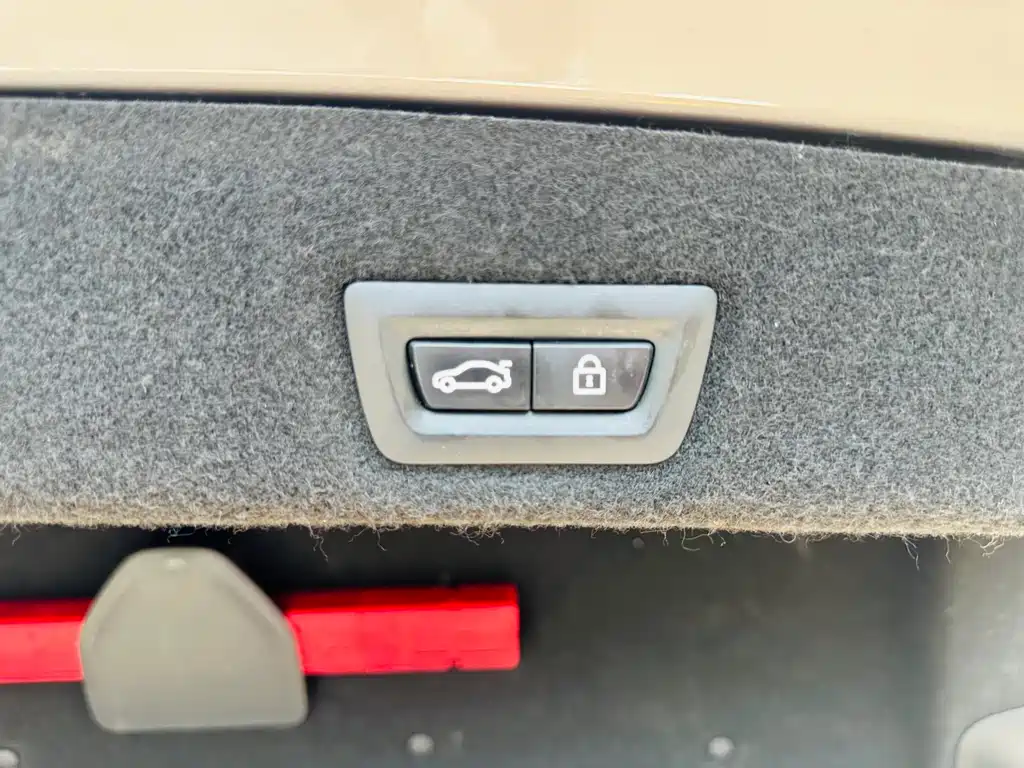 BMW 7 Series 2016 — фото 17