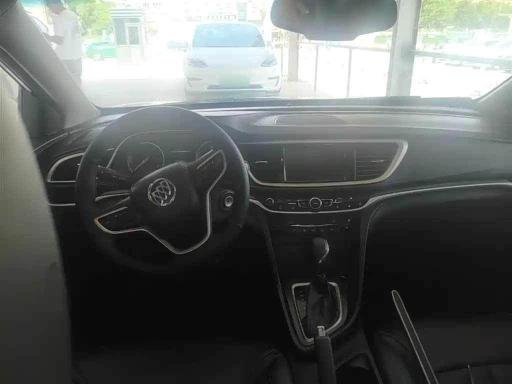 Buick Excelle 2019 — фото 10