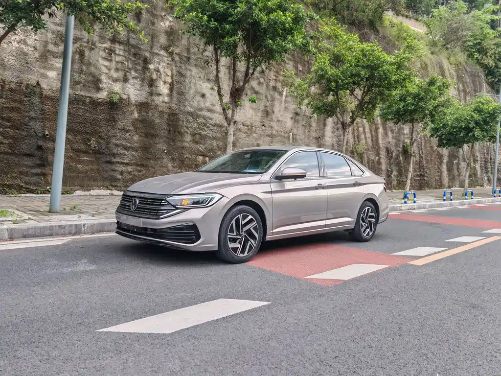 Volkswagen Sagitar 2023