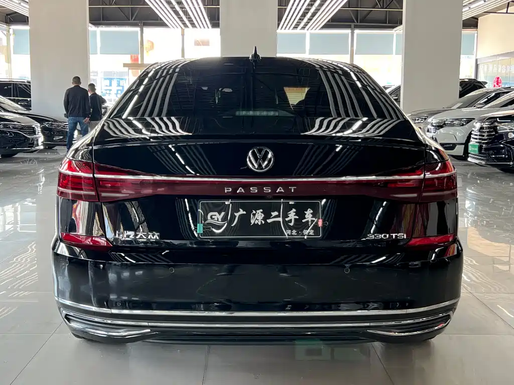 Volkswagen Passat 2023 — фото 5