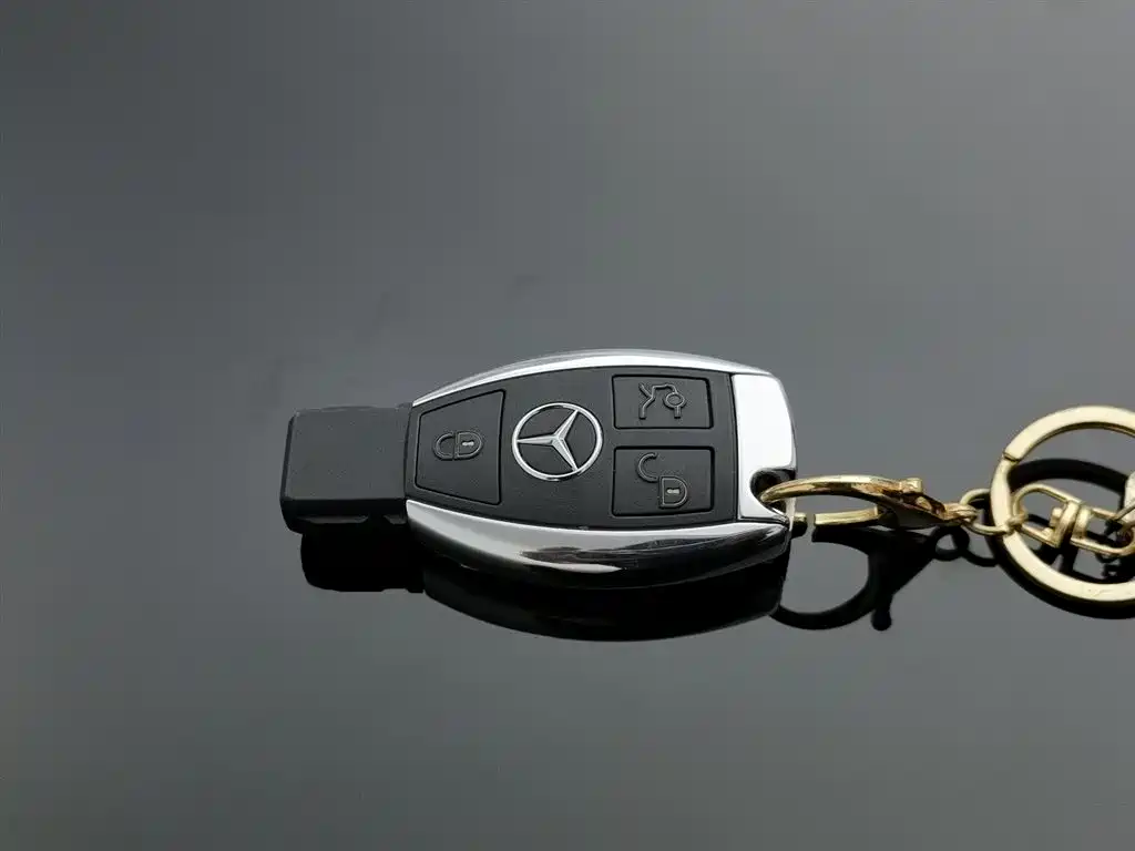 Mercedes-Benz GLC 2018 — фото 19