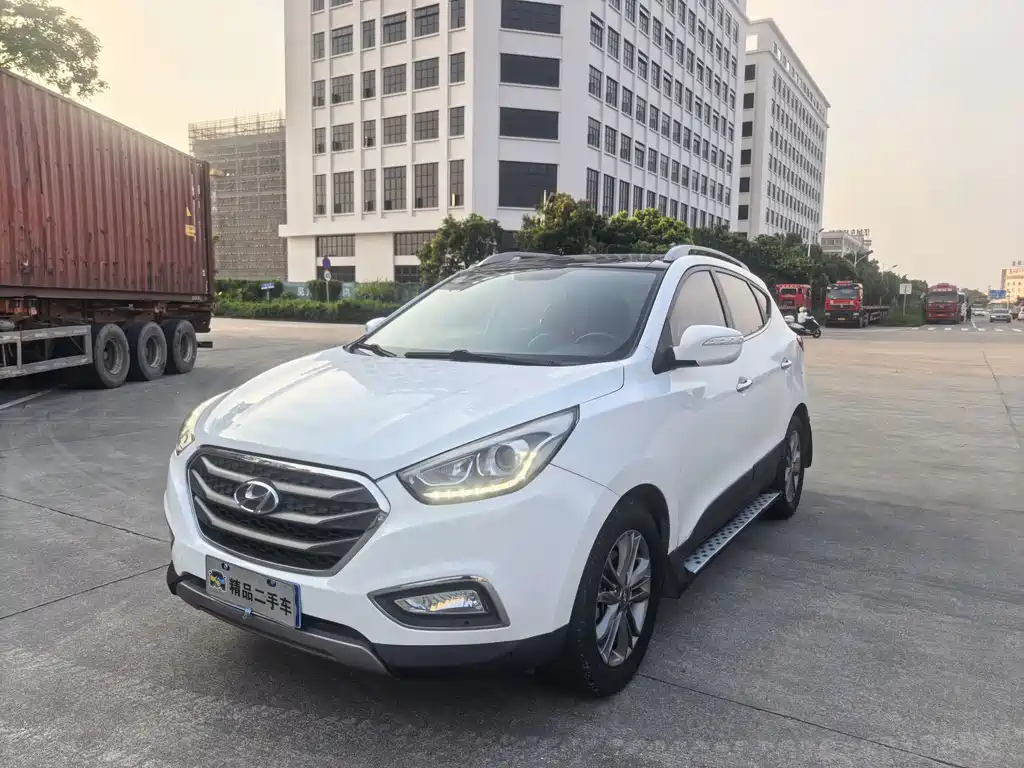 Hyundai ix35 2015 — фото 1