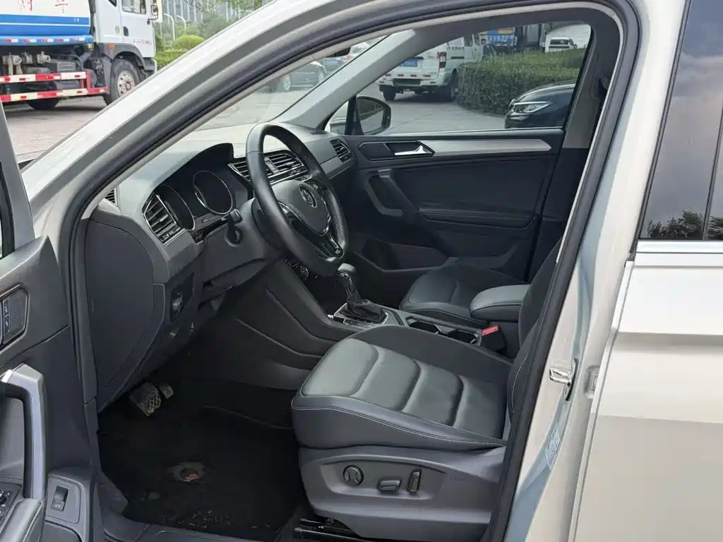 Volkswagen Tiguan L 2018 — фото 15