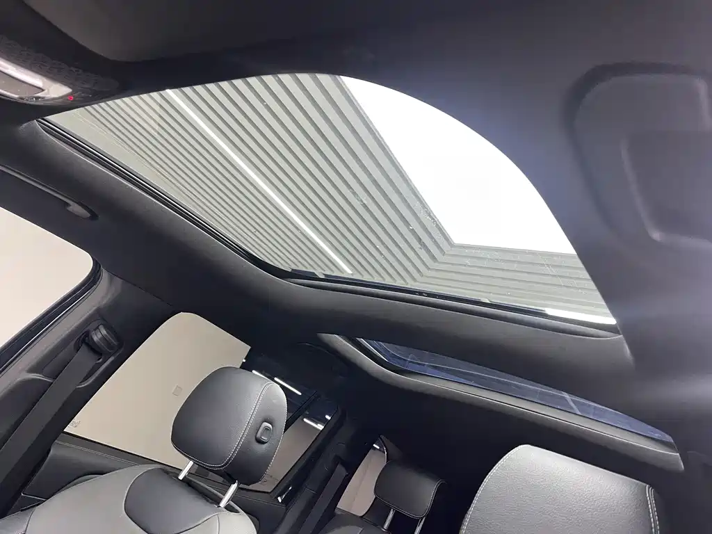 Mercedes-Benz GLB AMG 2022 — фото 14