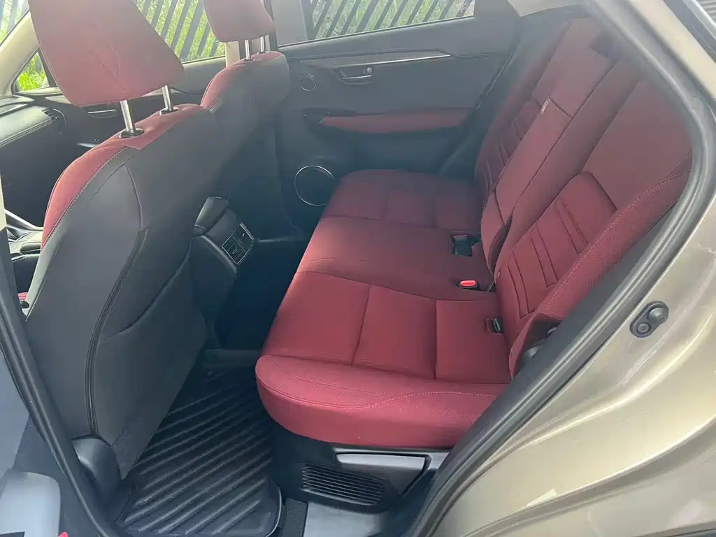 Lexus NX 2021