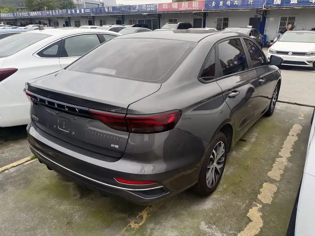 Geely Emgrand 2023 — фото 14