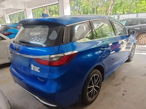 BYD Song MAX 2017
