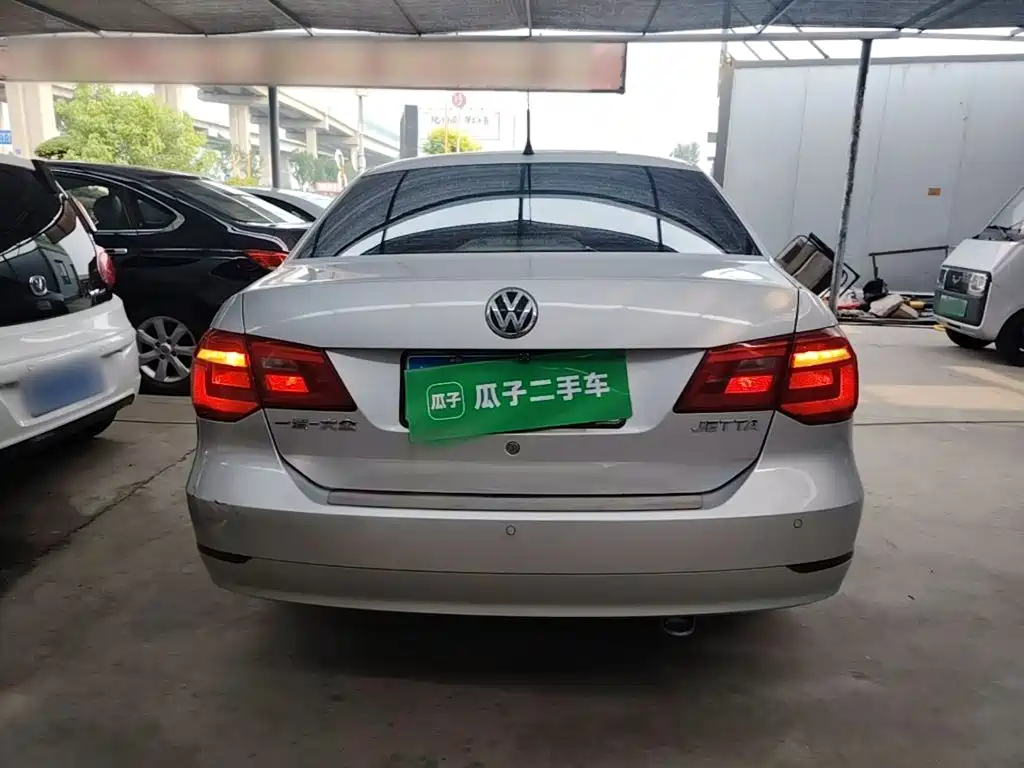 Volkswagen Jetta 2014
