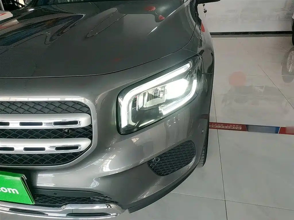 Mercedes-Benz GLB 2021 — фото 15