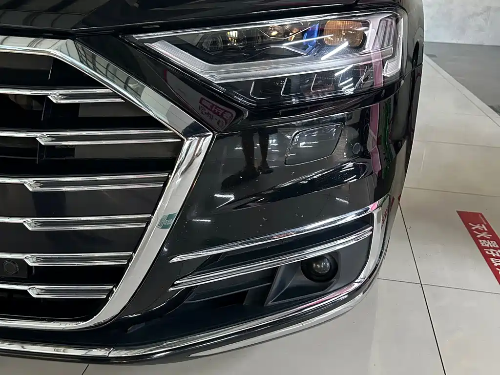 Audi A8 2019 — фото 17