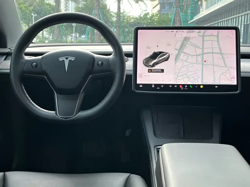 Tesla Model 3 2021 — фото 11
