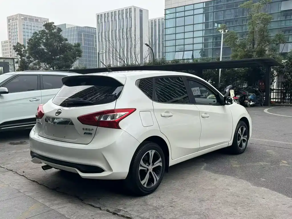 Nissan Tiida 2019 — фото 3