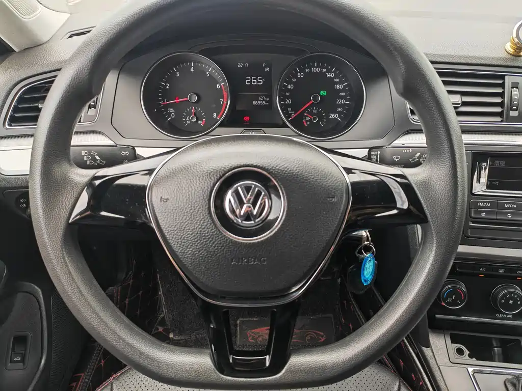Volkswagen Lamando 2018 — фото 11