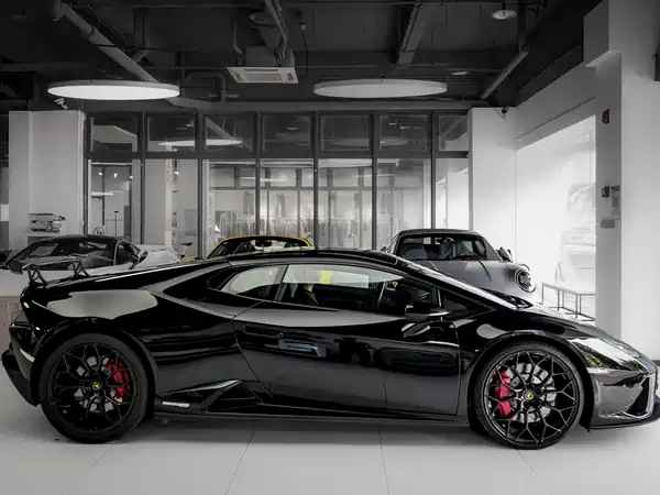 Lamborghini Huracan 2021