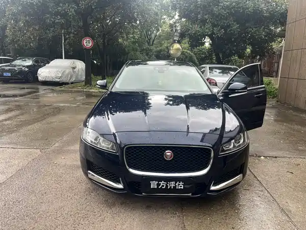 Jaguar XFL 2020