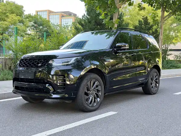 Land Rover Discovery 2023