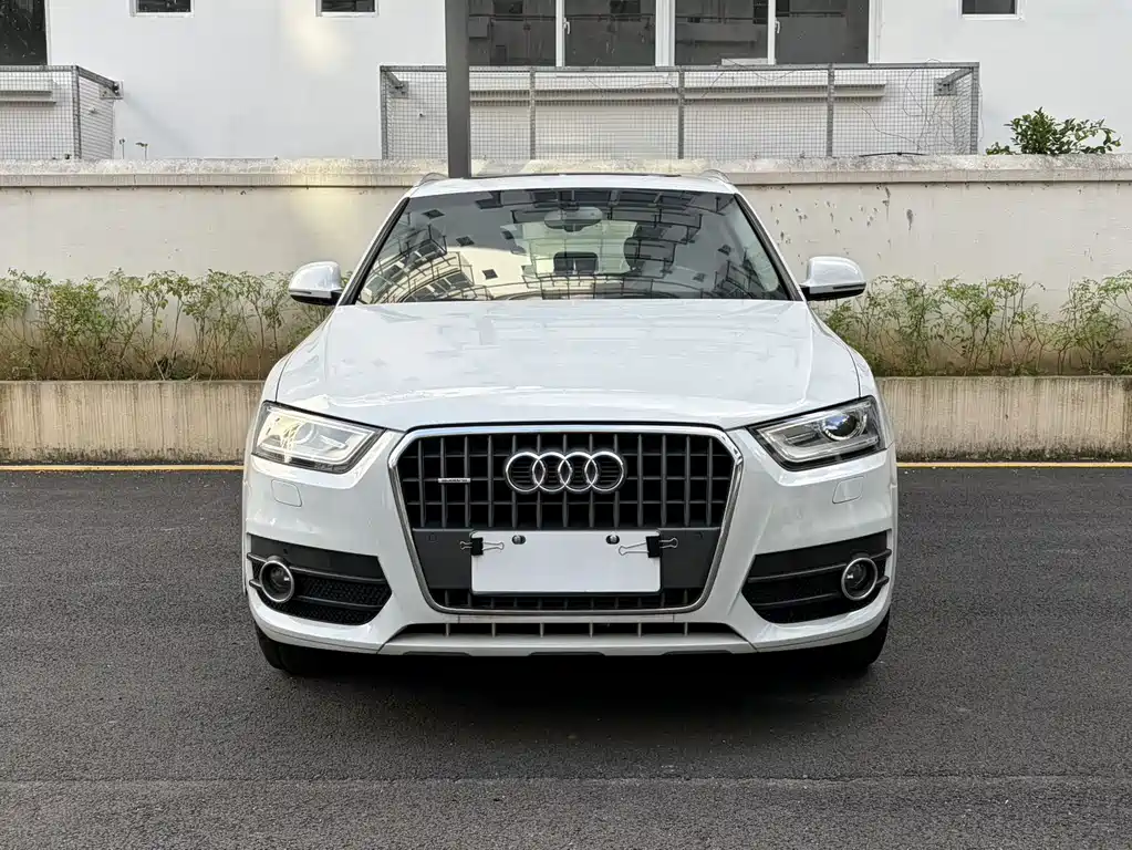 Audi Q3 2014