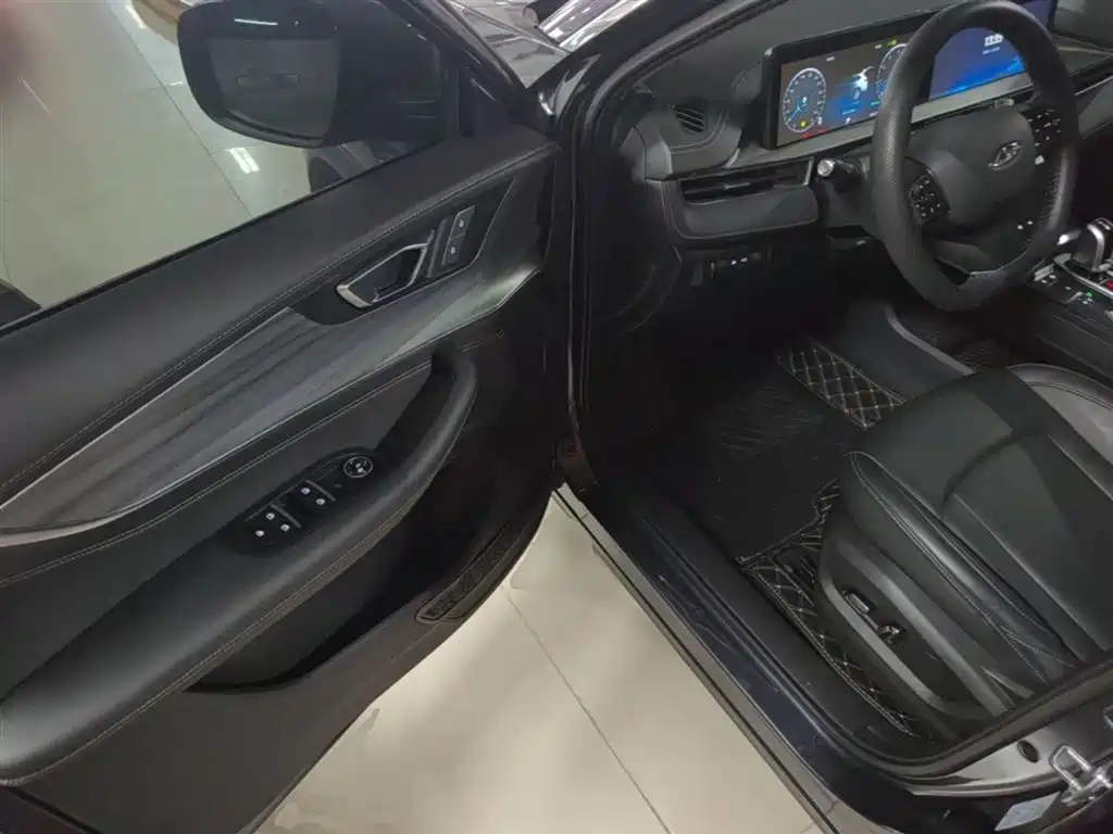 Chery Tiggo 8 PLUS 2022 — фото 16