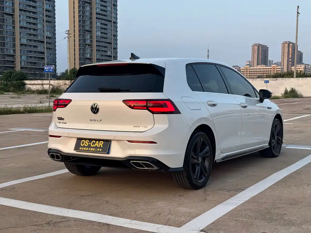Volkswagen Golf 2022