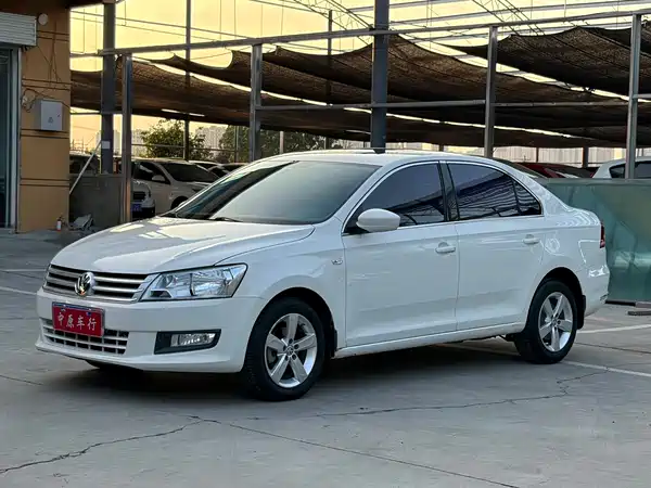 Volkswagen Santana 2013