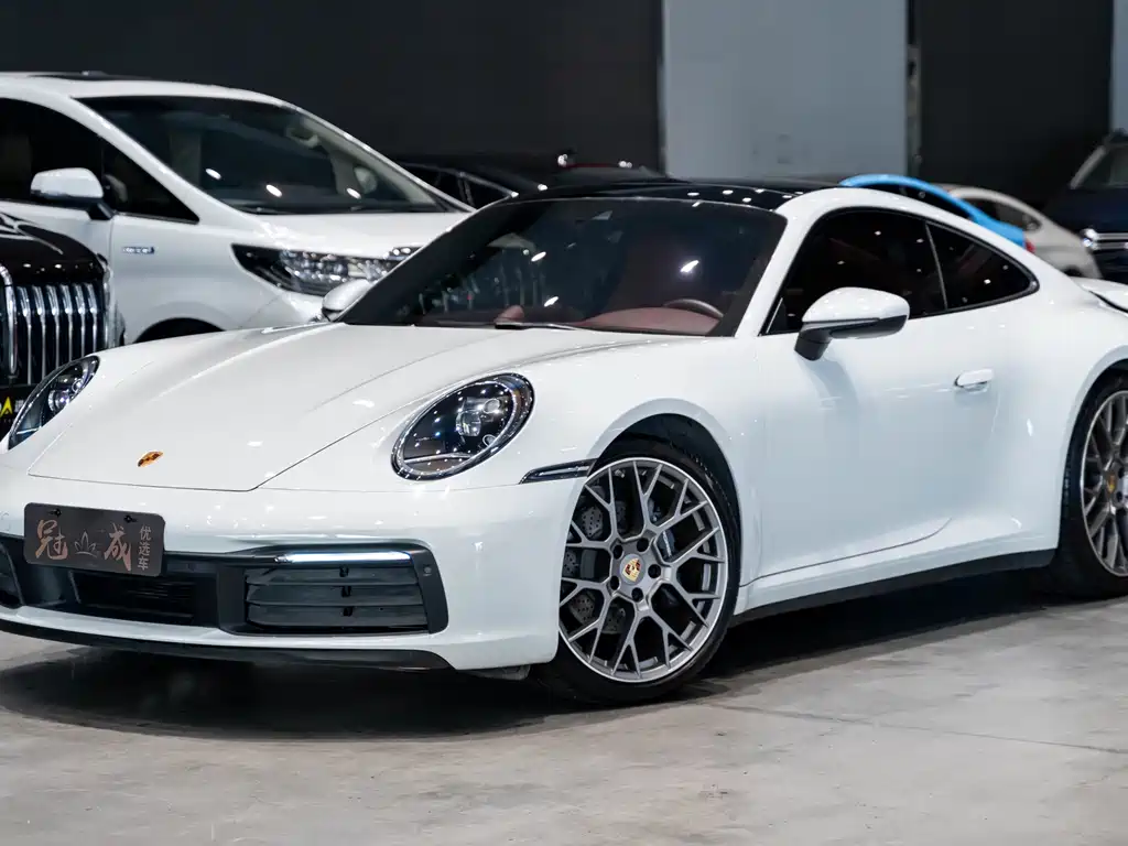 Porsche 911 2021