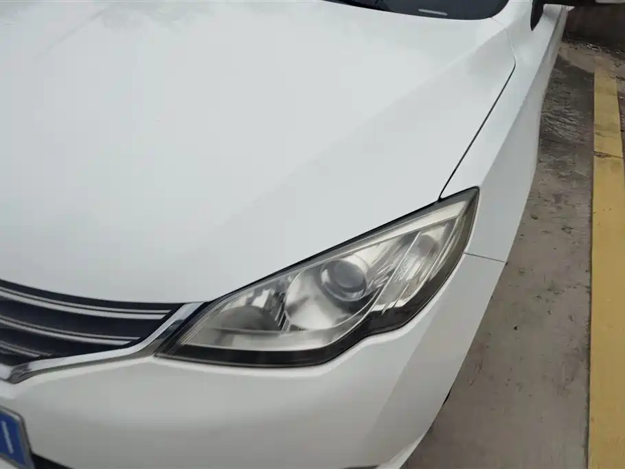 Roewe 360 2017