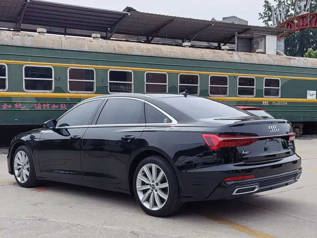 Audi A6L 2021