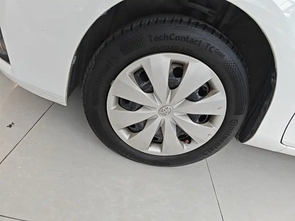 Toyota Yaris L 2017 — фото 23