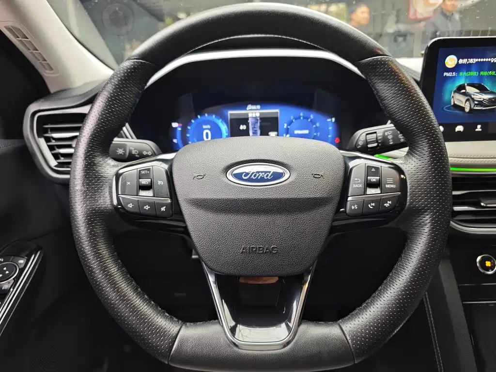 Ford Escape 2020 — фото 11