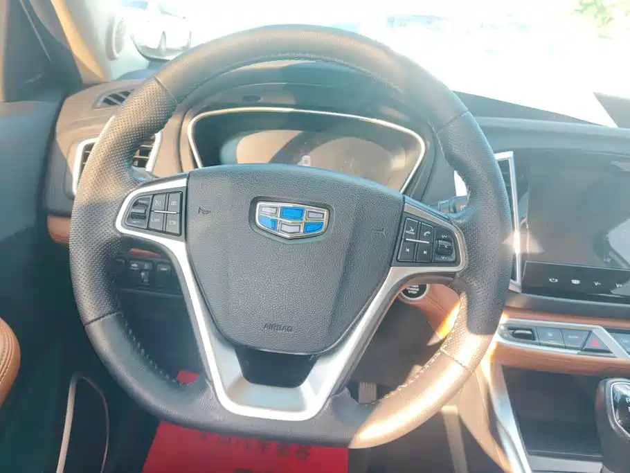 Geely Vision X6 2019 — фото 15