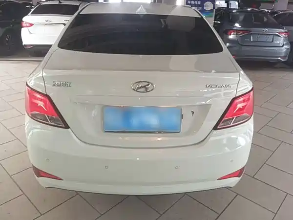 Hyundai Accent 2016