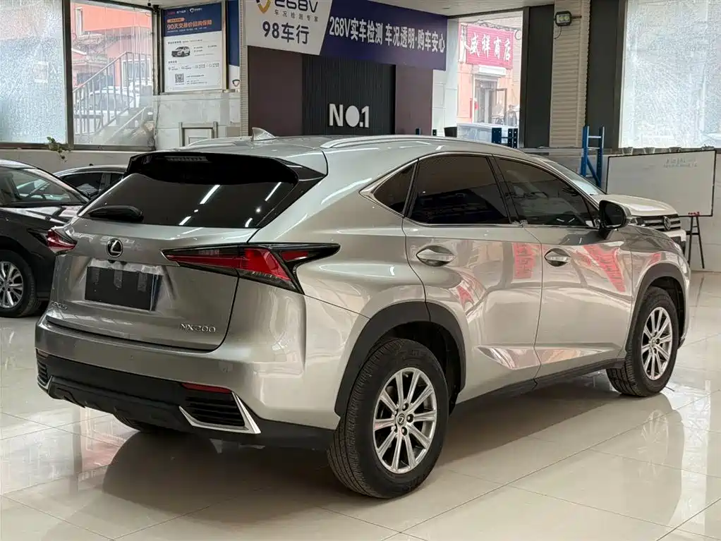 Lexus NX 2021 — фото 4