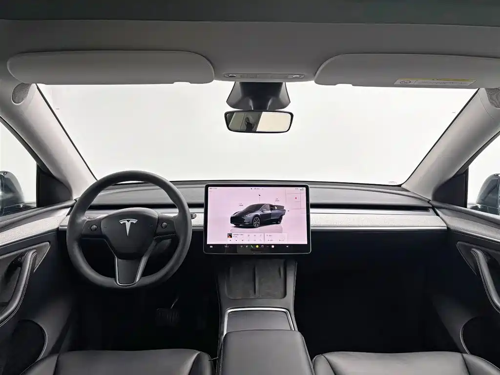 Tesla Model Y 2024 — фото 24