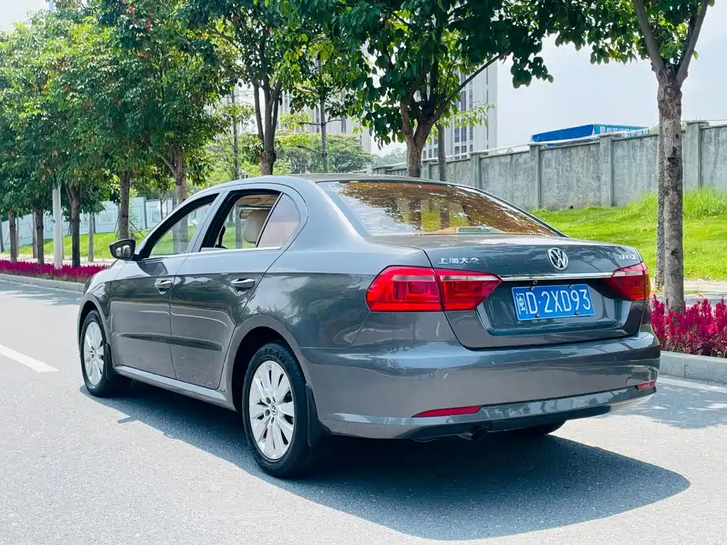 Volkswagen Lavida 2014
