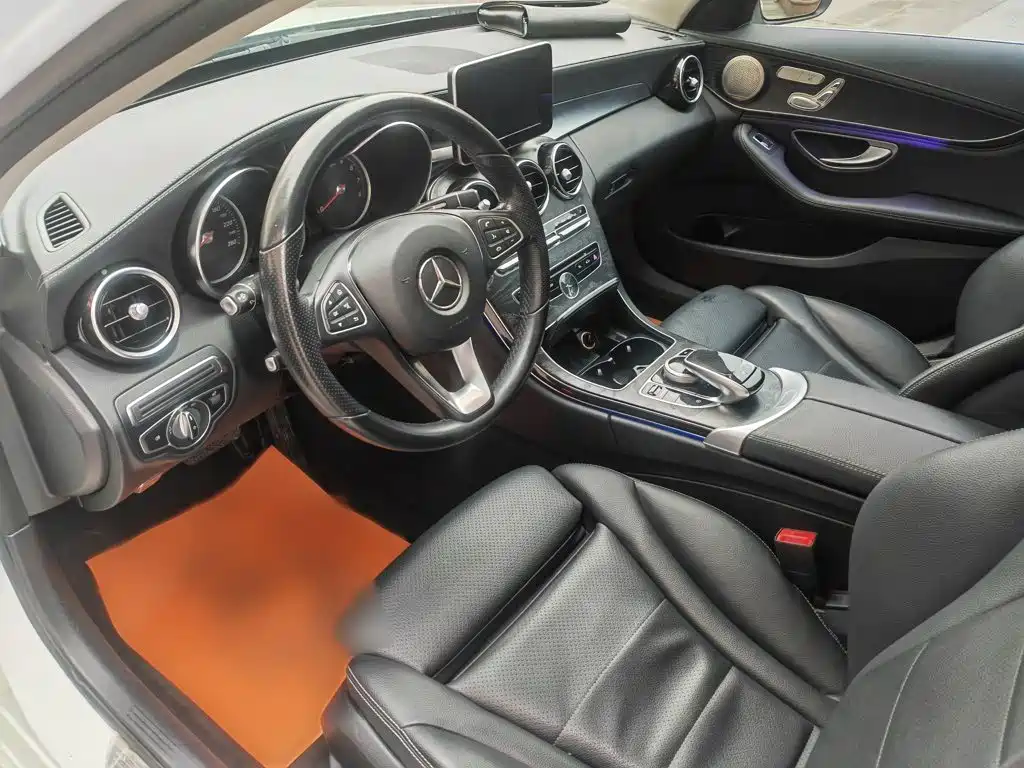 Mercedes-Benz C-Class 2018 — фото 12