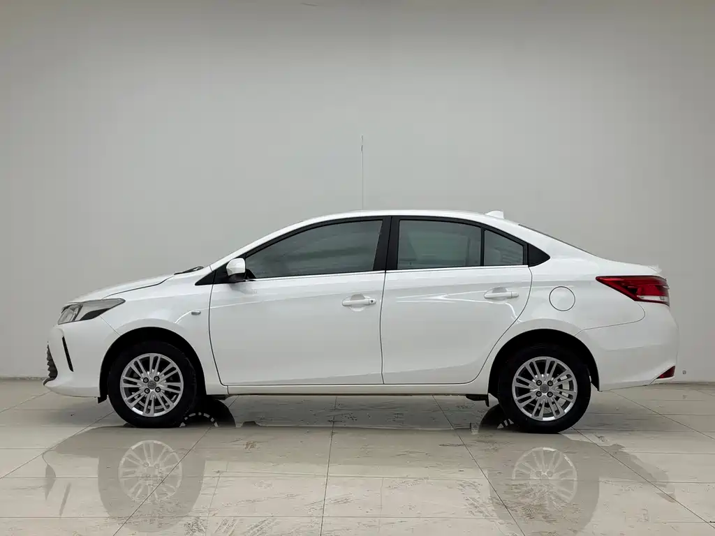 Toyota Vios 2017 — фото 7