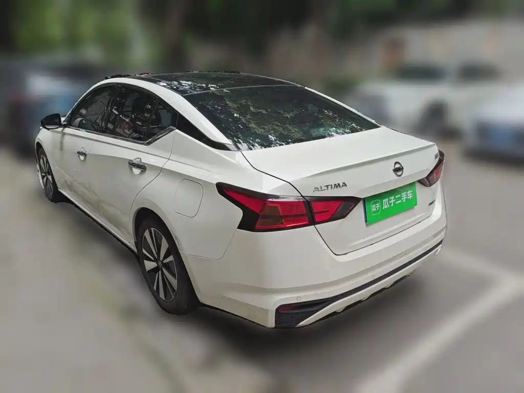 Nissan Teana 2022