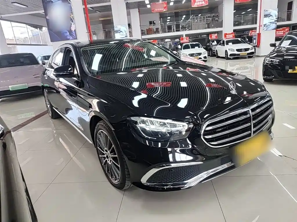 Mercedes-Benz E-Class 2023 — фото 4
