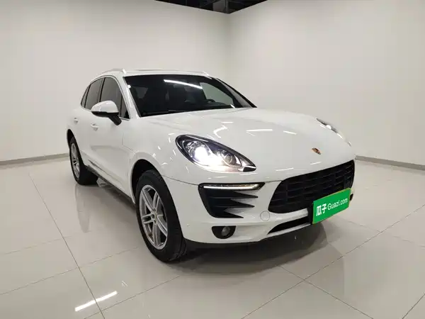 Porsche Macan 2015