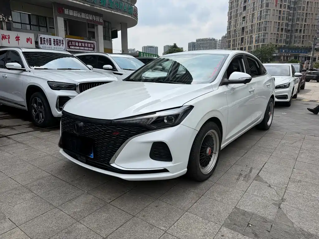 Changan Eado 2020 — фото 1