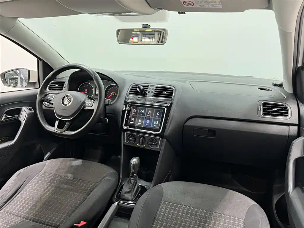 Volkswagen Polo 2019 — фото 13